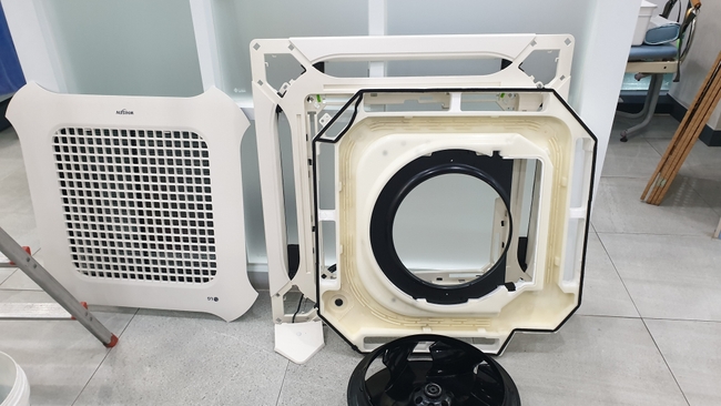 에어컨 부품 세척